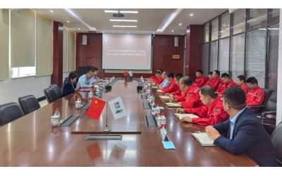 水發(fā)集團(tuán)黨委委員、副總經(jīng)理王東凱一行到鄂爾多斯水發(fā)燃?xì)夤鹃_(kāi)展基層黨建聯(lián)系點(diǎn)調(diào)研并講授黨課